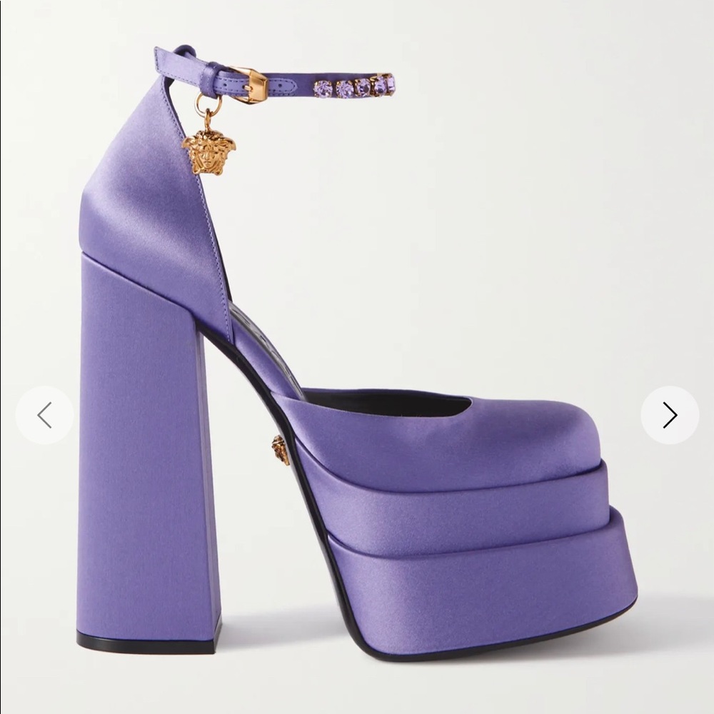 Versace Medusa Aevitas platform